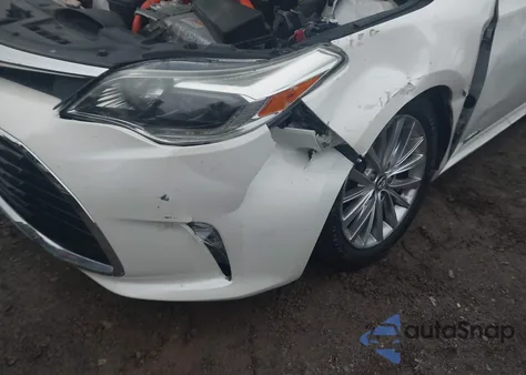 2018 Toyota Camry Se z USA, uszkodzony, nr VIN 4T1B11HK3JU129048